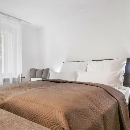 Appartement Cruwzo I Helle Studio-wohnung Mit Parkplatz Ingolstadt